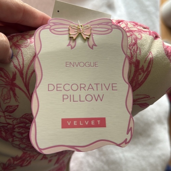 BRAND NEW Oversized Pink Bow Decor Pillow shabby chic - Picture 4 of 5